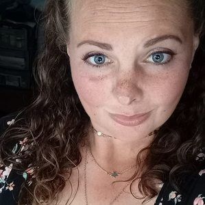 Meet your Posher, Breanna